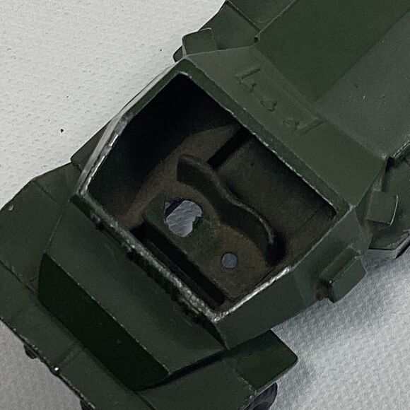 Vtg Dinky Toys Military Scout Car 673 Driver And Soldier Made in England Meccano - Picture 8 of 11